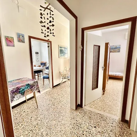 Casa Dei Delfini Apartment *